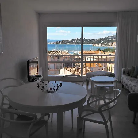 Les Pins Dores