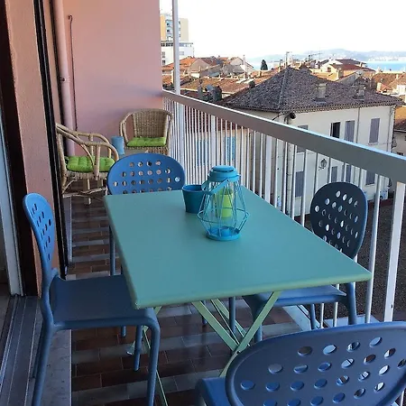 Les Pins Dores